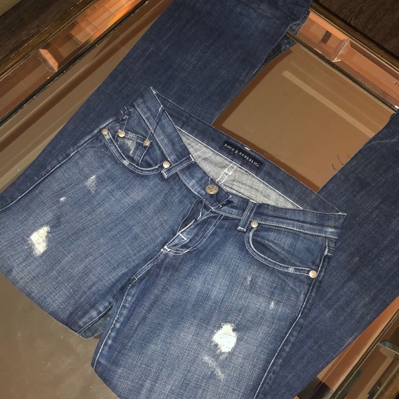 Rock & Republic slightly distressed bootcut Jean - Picture 4 of 6